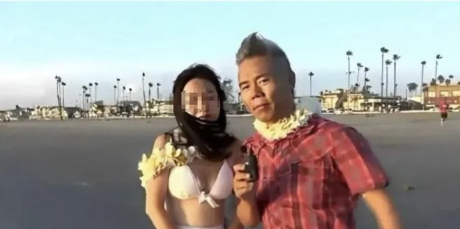 司马南最新消息！被曝在美国沙滩与美女翻滚！照片流出。。。(图3)