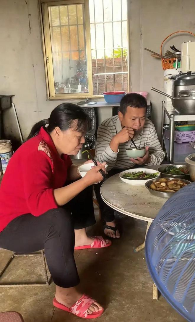全红婵老家盖房场面很大设立项目部深柱桩挖好大型设备入驻(图3)