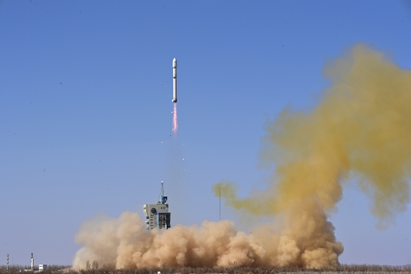我国成功发射卫星互联网技术试验卫星(图2)