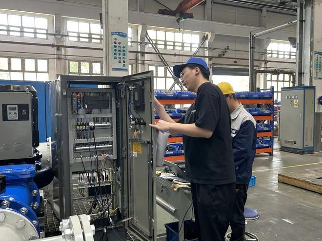 从追赶到超越！这家嘉定企业用30年打造“水系统心脏”的冠军(图1)