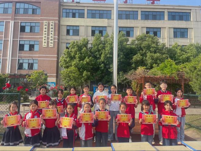 弘扬中华文明担当文化使命——阜阳阜南十二小爱国主义读书活动(图1)