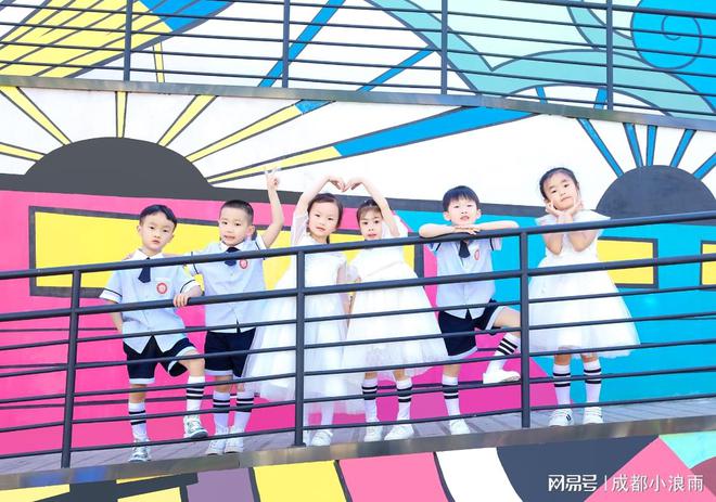 幼儿园毕业照拍摄“高效+走心”的摄影指南(图4)