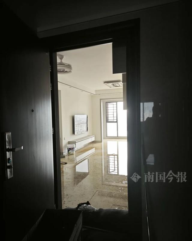 婚房被粪水浸泡！业主崩溃：全屋都是无法接受(图6)